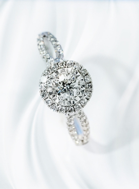 帝兰珠宝18K白金群镶真钻钻石戒指女 显大白金钻戒求婚结婚戒指环