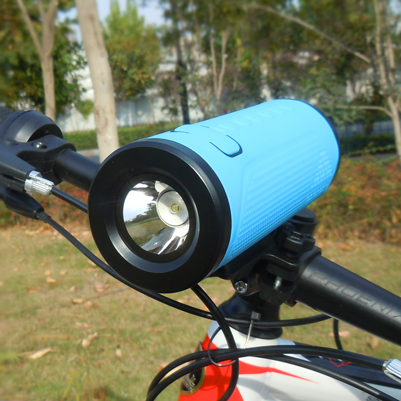 无线蓝牙音箱便携式重低音炮电动摩托车自行车骑行音响跑步手电筒