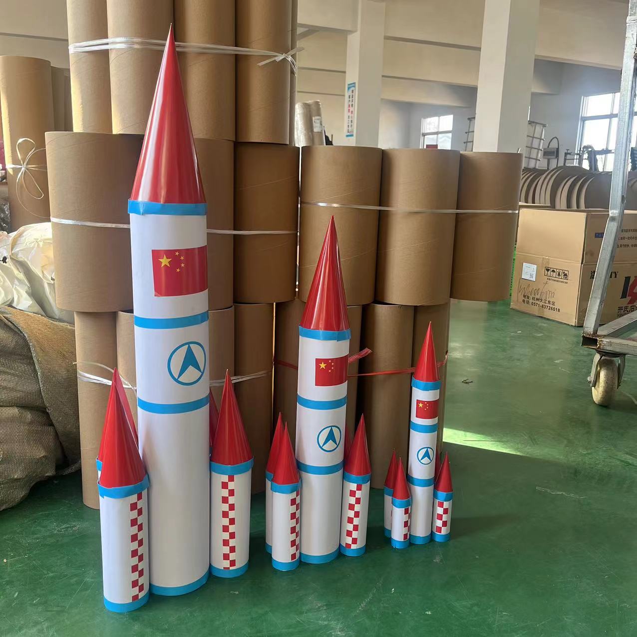 DIY火箭纸管纸筒废物利用中国航天模型手工制作材料幼儿园教具