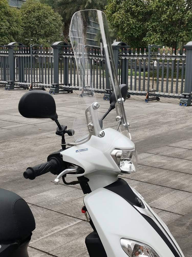 电动车挡风玻璃巧格i125透明铃木UU125踏板摩托车挡风板挡雨风挡