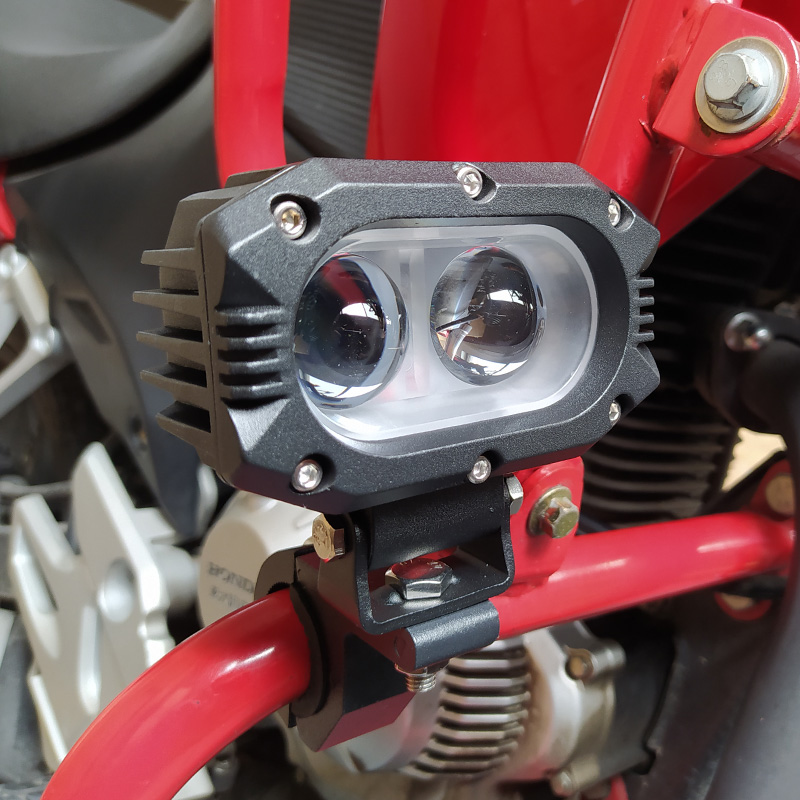 摩托车LED射灯强光带透镜改装外置支架铺路灯辅助开道爆闪灯一对