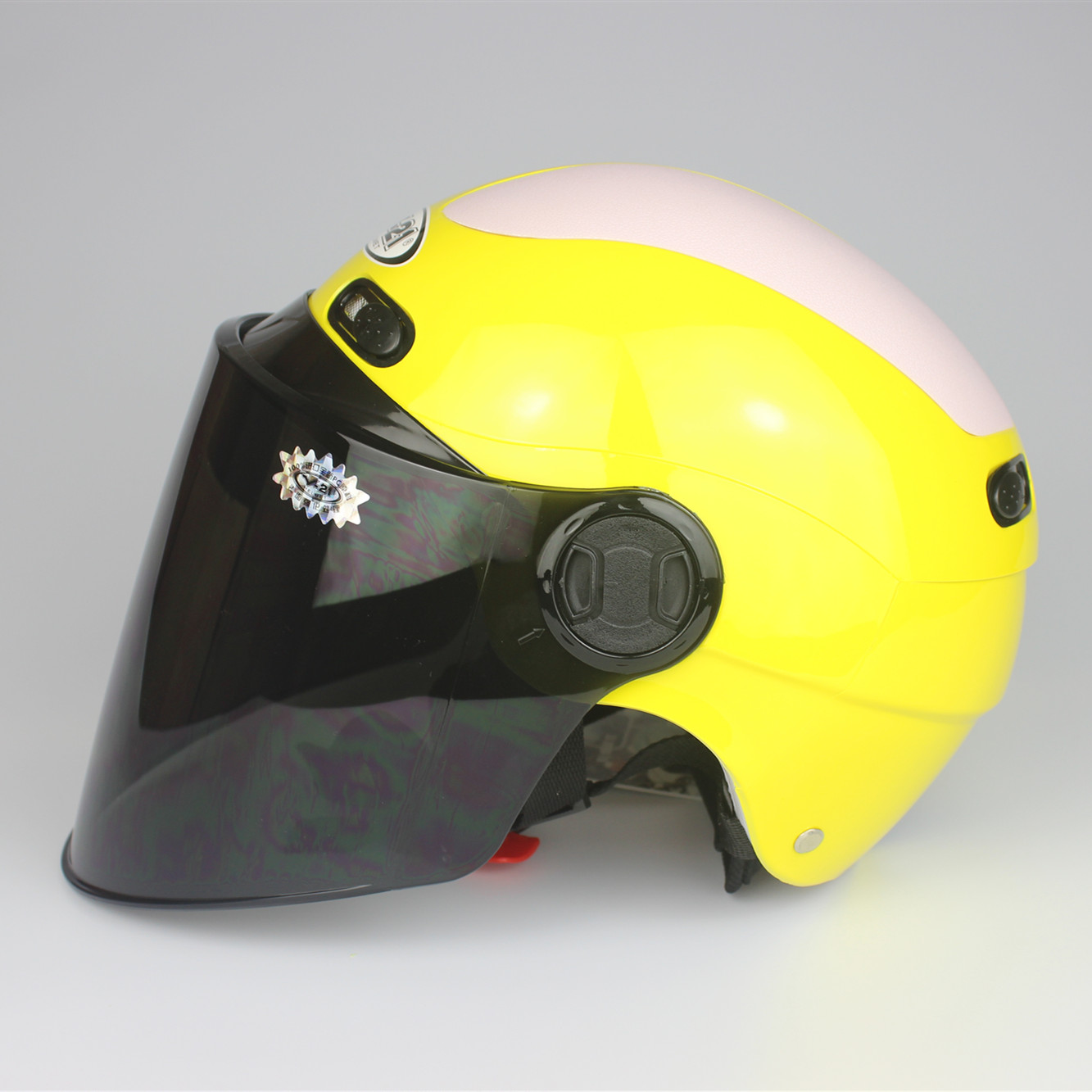 V21电动摩托车头盔男女通用夏季半覆式轻便半盔四季防晒安全帽