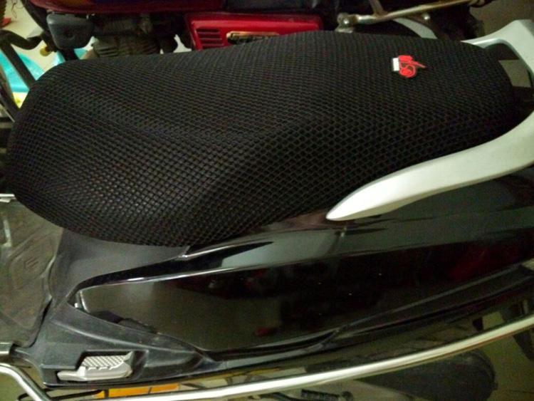 适用雅马哈迅鹰ZY125踏板摩托车坐垫套加厚网状防晒隔热透气座套