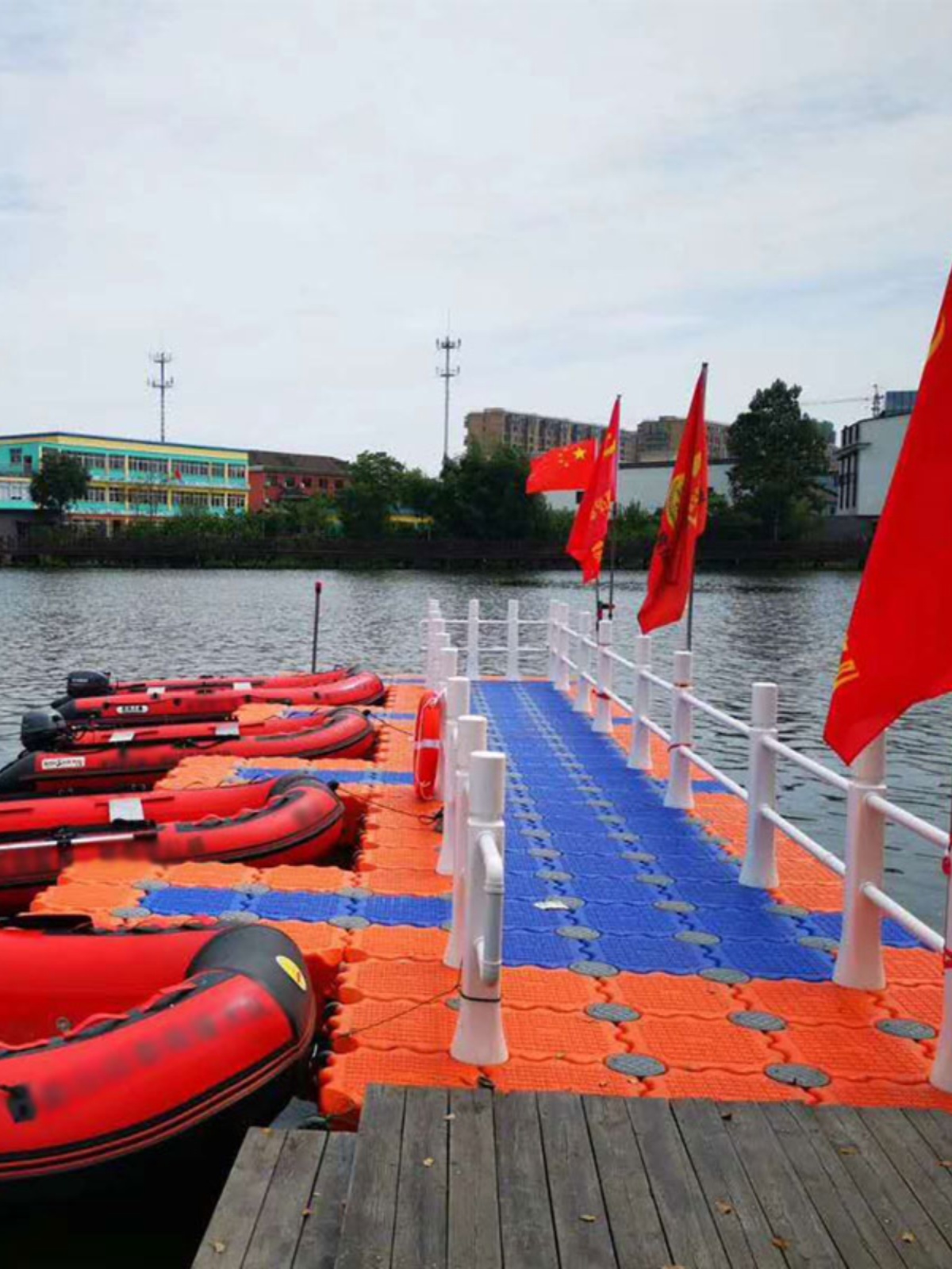 水上平台 塑料浮筒浮桥浮桶浮箱浮动码头浮台 钓鱼平台摩托艇泊位