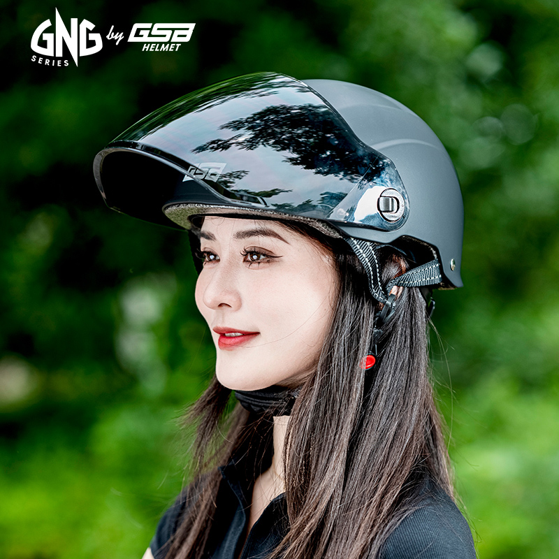 GNG电动摩托车头盔男夏季骑行女士超轻防晒半盔机车骑士安全头盔