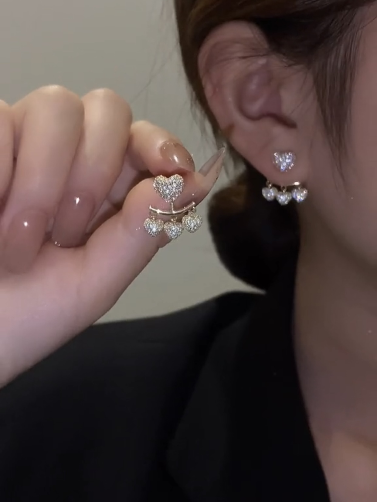 爱心珍珠耳环2021年新款潮时尚个性通勤高级感耳钉法式精致耳饰女