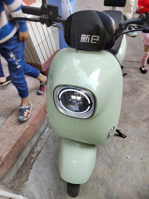 新日小丽莎电动车外壳配件全套摩托车电瓶车外壳塑料件灯具前围