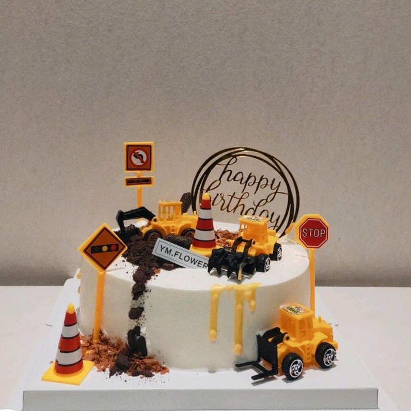 新款蛋糕装饰软陶挖土机工程车指路牌儿童男孩生日派对甜品摆件