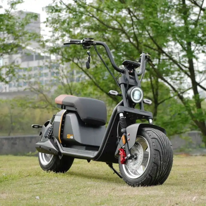 厂家直销成人哈雷太子电动摩托车大轮胎高续航锂电池可拆卸电瓶车