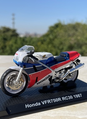 经典烈火战车1:24本田VFR750摩托车模型收藏摆件