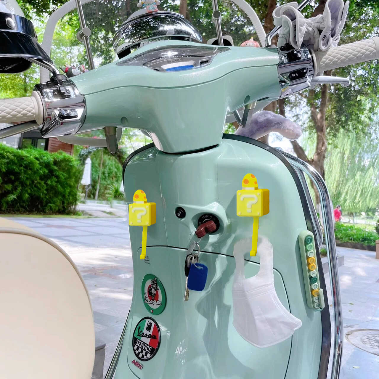 电动车装饰小配件马里奥问号蘑菇挂钩前置通用摩托车电瓶车置物钩