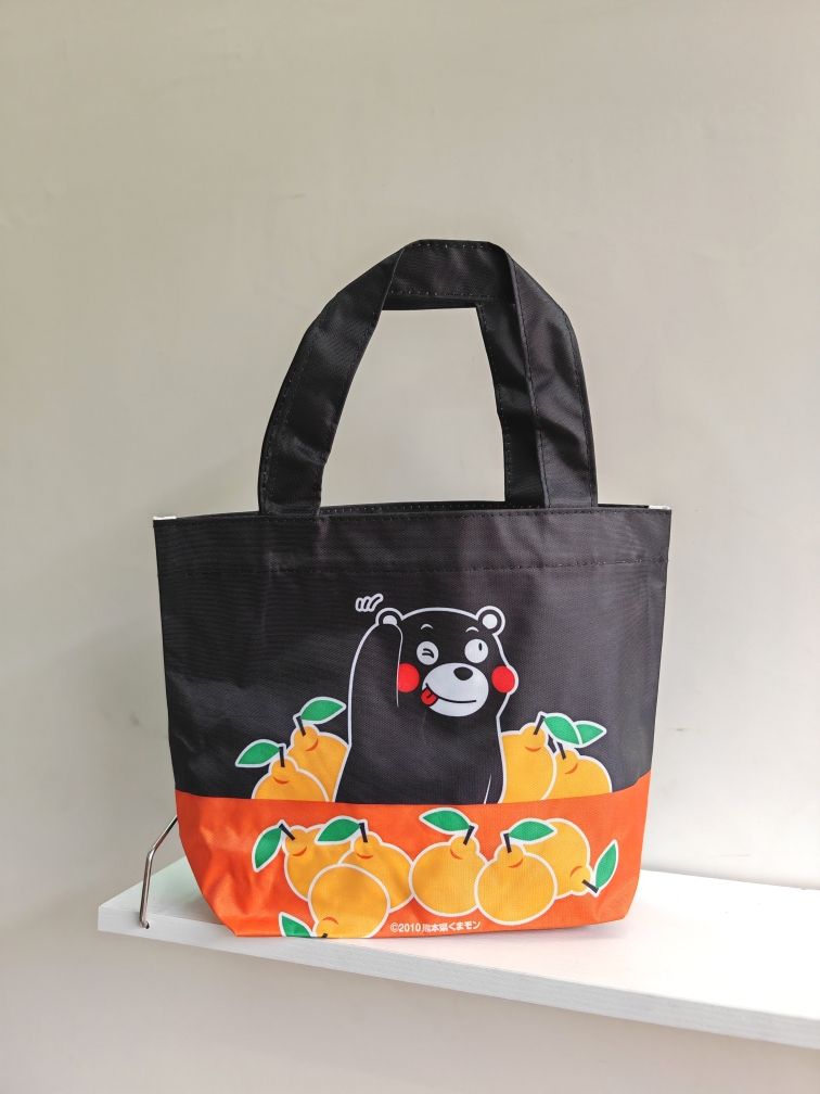 日单熊本熊手提袋 防水面料手拎收纳袋 可爱卡通便携饭盒袋便当包