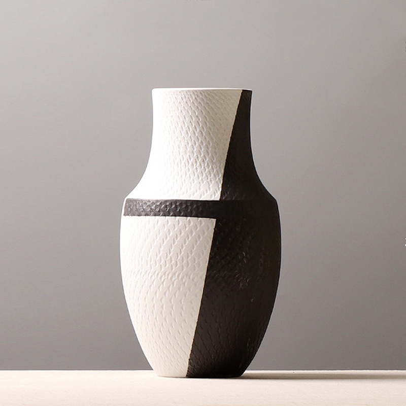 现代新中式黑白哑光几何图案跳刀纹陶瓷罐子花器设计感装饰品摆件