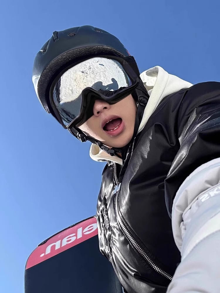 日本滑雪登山护目镜男女骑摩托车防风防眩光眼镜户外运动雪地墨镜