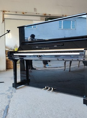 雅马哈U3H钢琴家用钢琴二手钢琴 高度:131cm 音色纯净颗粒感足