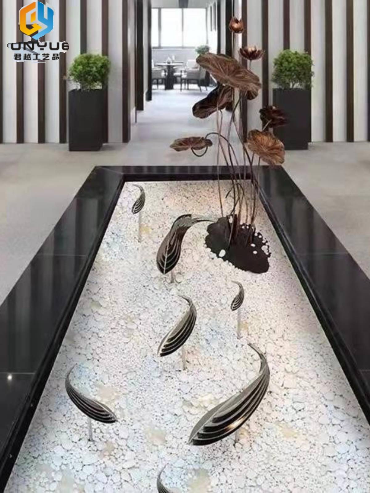 户外不锈钢小鱼摆件镜面动物雕塑水池装饰售楼处水景金属鱼工艺品