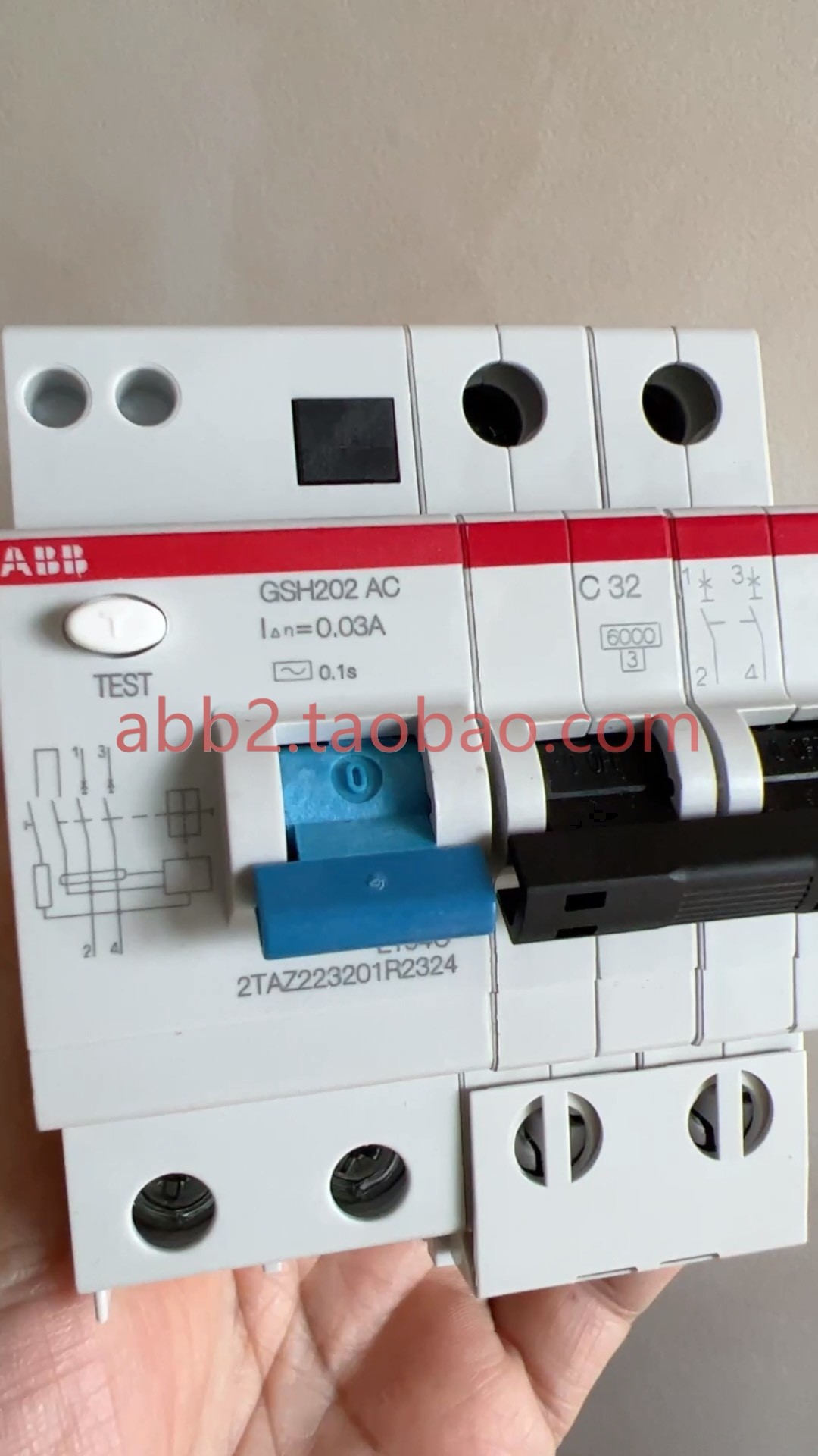 ABB漏电断路保护开关型号GSH202 AC—C32/0 03A