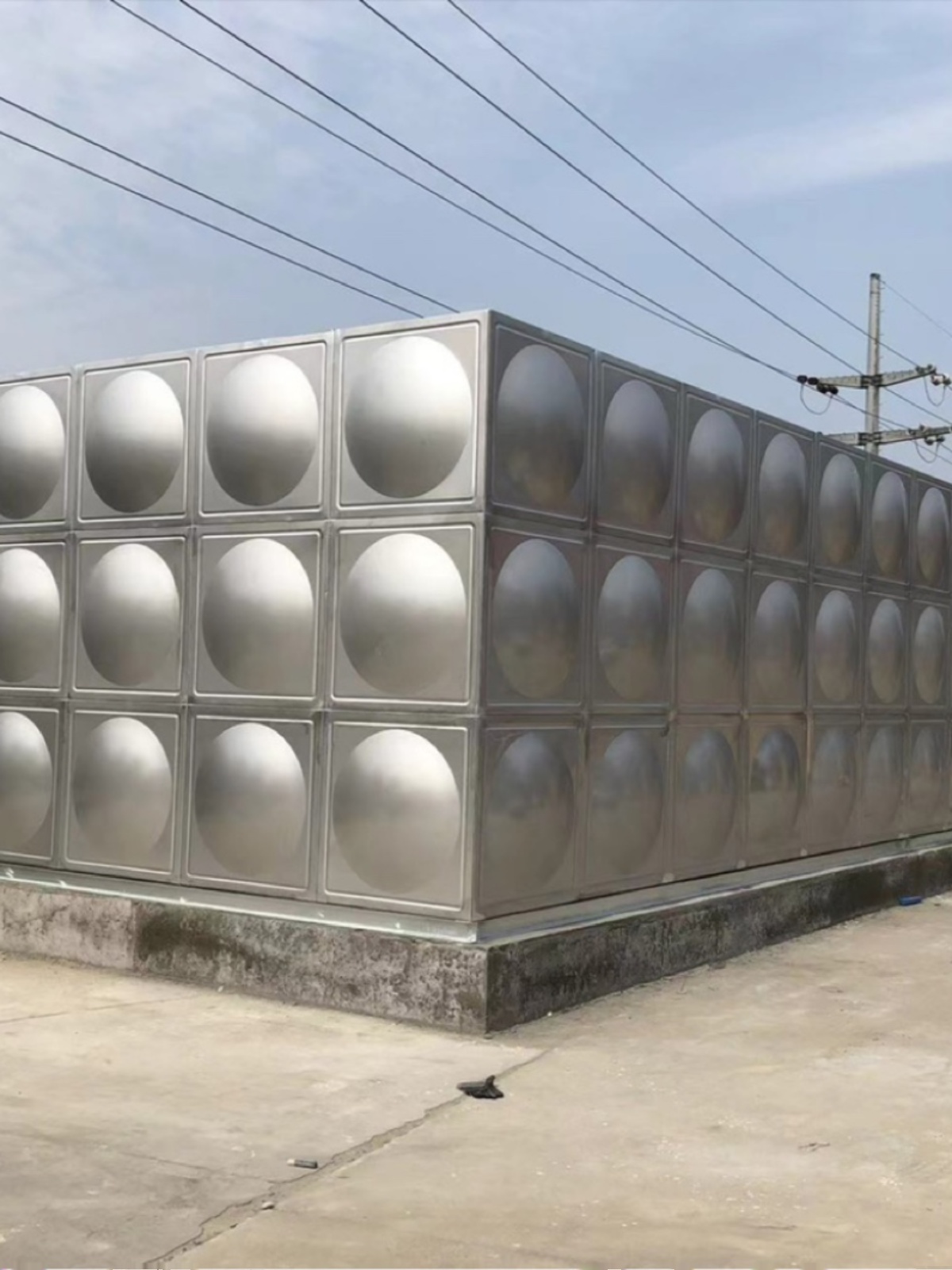 不锈钢水箱304加厚家用不锈钢水塔消防生活保温立式卧式圆形水箱