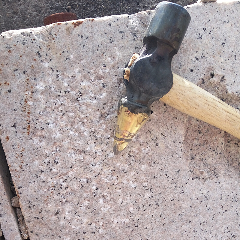 。石材加工工具双头单点9齿平面石工手工锤打粗糙面单齿合金凿毛