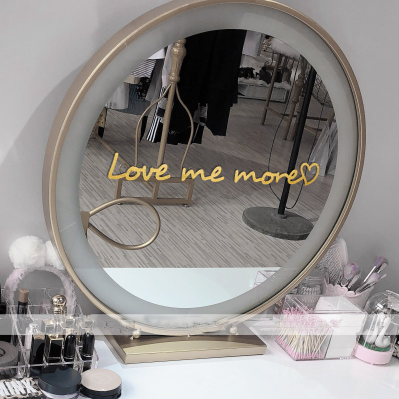爱我多一点 更爱你自己 梳妆台书桌卫生间玻璃镜子背景墙面房间贴