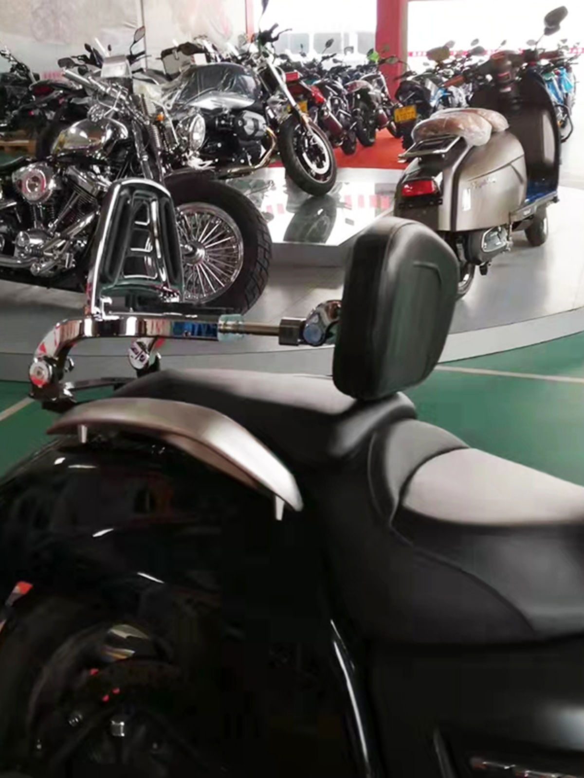 促适用北欧女神GL1800 F6C摩托车改装多功能司机乘客折叠靠背配件