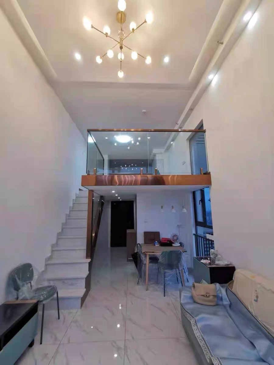 新款西安现代钢化玻璃楼梯扶手不锈钢定制实木护手栏杆无边框