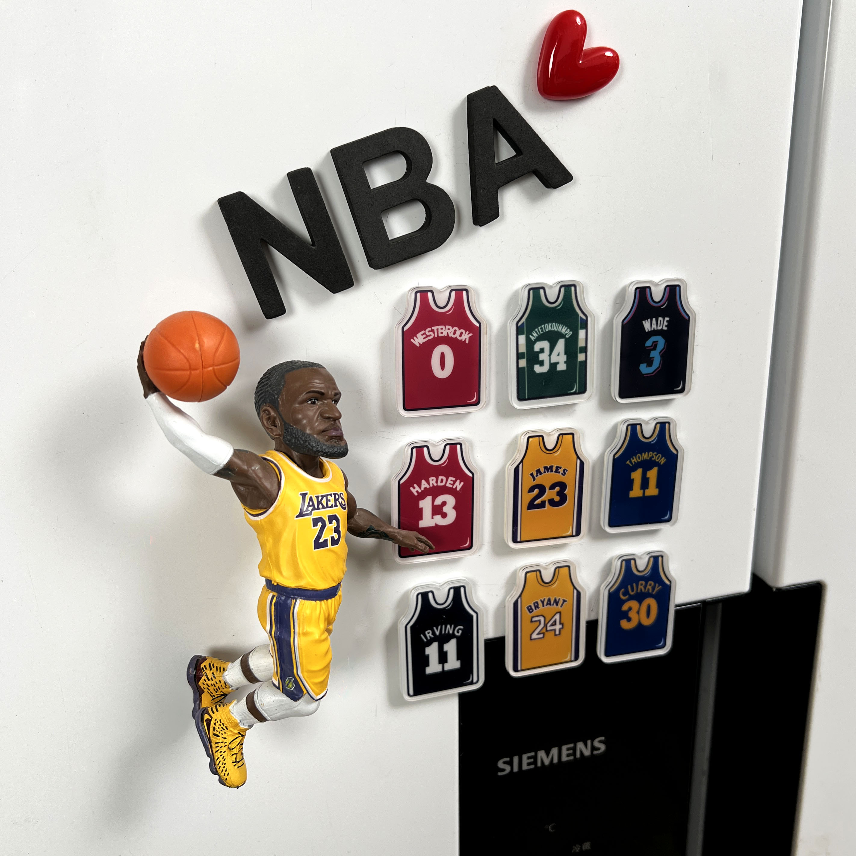 詹姆斯NBA球星冰箱贴哈登球衣篮球明星库里磁吸入户门家具装饰贴