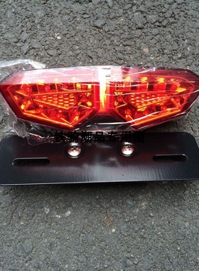 多功能摩托车尾灯改装LED适用于复古车型带转向刹车行车灯 后尾灯