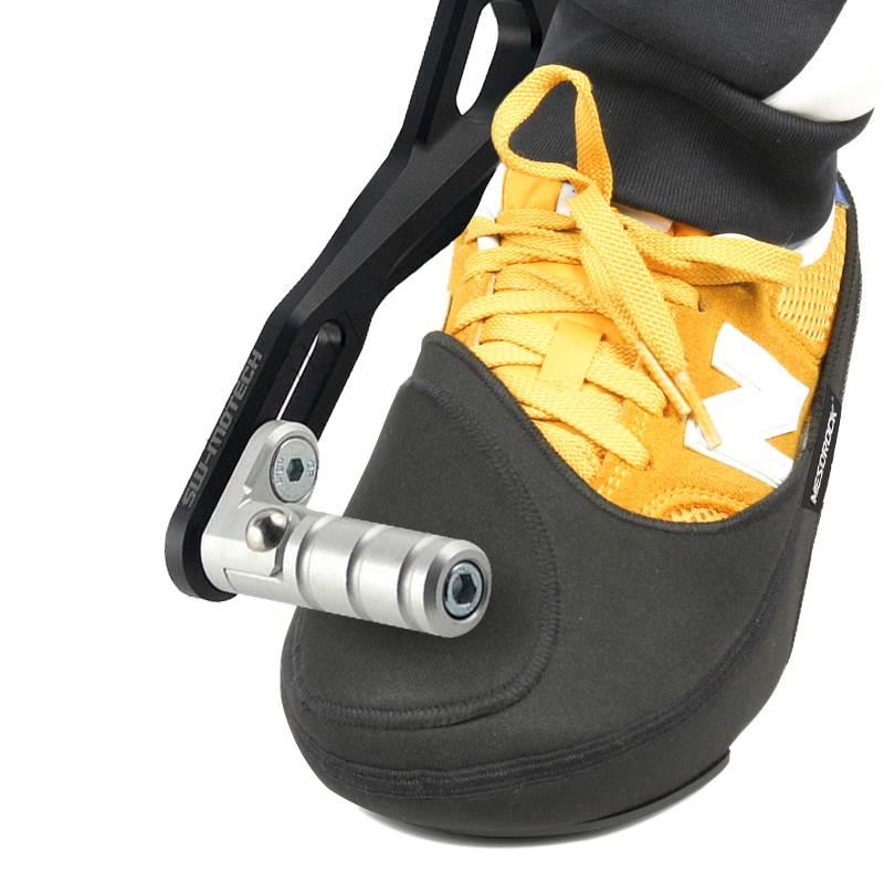 摩托车换档护鞋套鞋子保护套隔脏垫骑行装备护具可调节挂档用防水