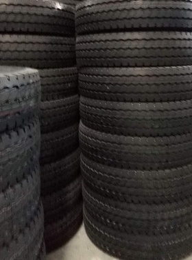 销1200R20钢丝胎 老三线花纹 三包质量 耐磨  汽车轮胎厂