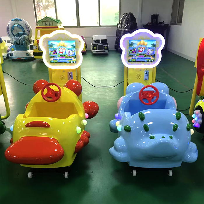 广州电玩厂家新款电玩3液晶摩托摇摆机儿童投币游戏机摇摆车直销