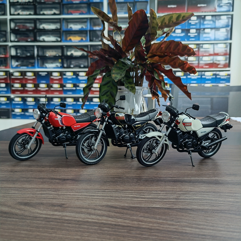 青岛社1:12雅马哈RZ250摩托车模型摆件仿真原厂收藏机车摩托 礼物