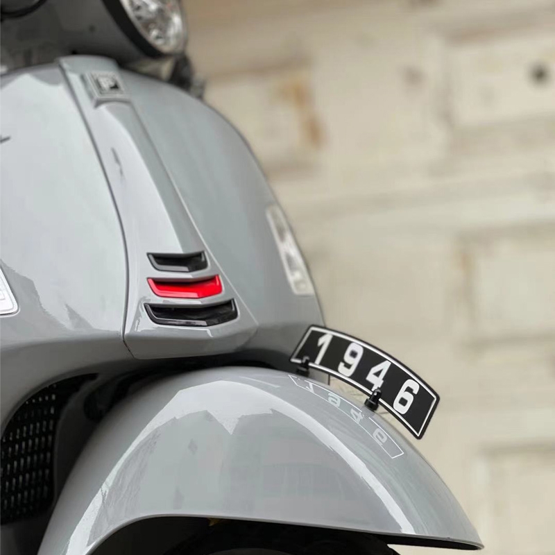 比亚乔摩托车Vespa春天冲刺GTS改装挡泥板牌照框个性化数字装饰牌