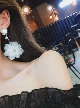 法式白花韩式手工耳环2020春款港风高级感ins时髦的耳坠秀气耳饰