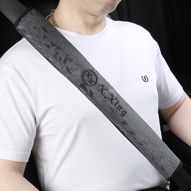 A适用欧曼GTL装饰EST驾驶室内饰货车配件ETX改装亚麻安全带护肩套