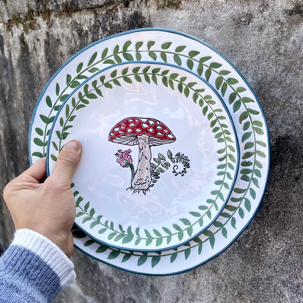浮雕叶子边蘑菇陶瓷大小盘子家用菜盘摆盘甜点品盘手绘牛排盘微瑕