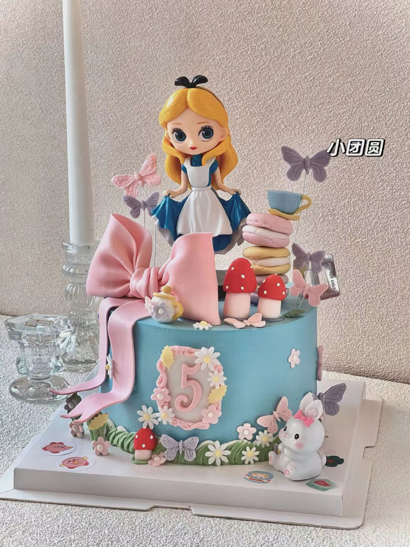 爱丽丝蛋糕装饰 可爱提裙子女孩金发小公主生日蛋糕装饰摆件插件