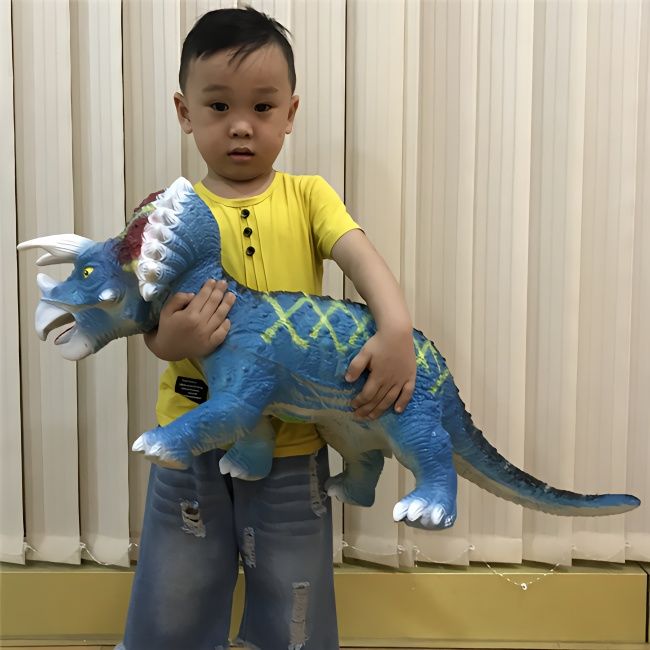 超大号软胶恐龙儿童玩具仿真会叫恐龙玩偶霸王龙男孩礼物三角龙