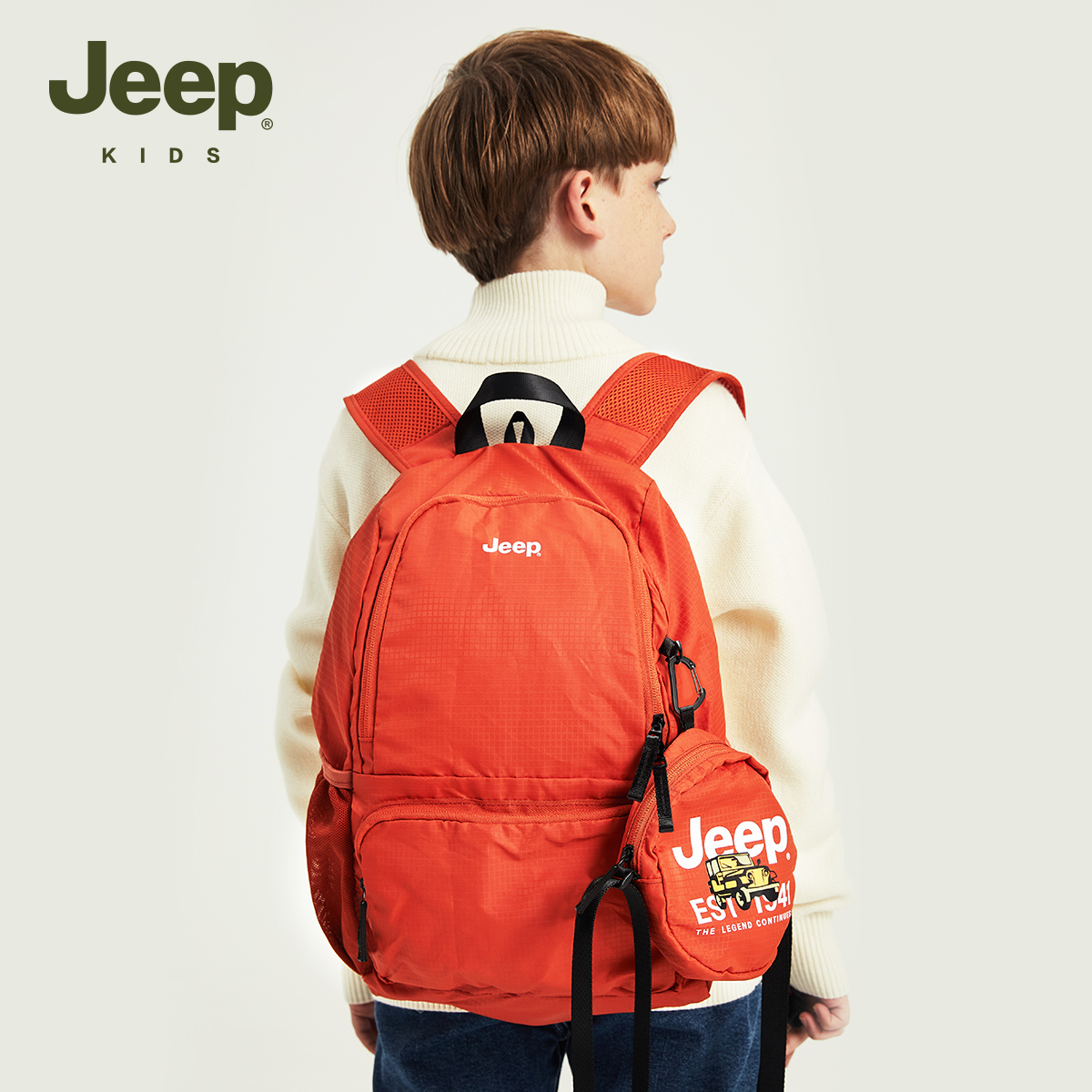 Jeep徒步男女儿童小学生书包易收纳大容量户外登山旅行轻便双肩包