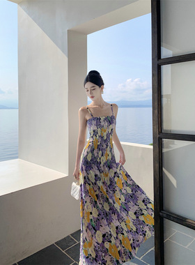 旅游拍照好看的裙子夏日浪漫波西米亚油画晕染氛围法式度假吊带裙
