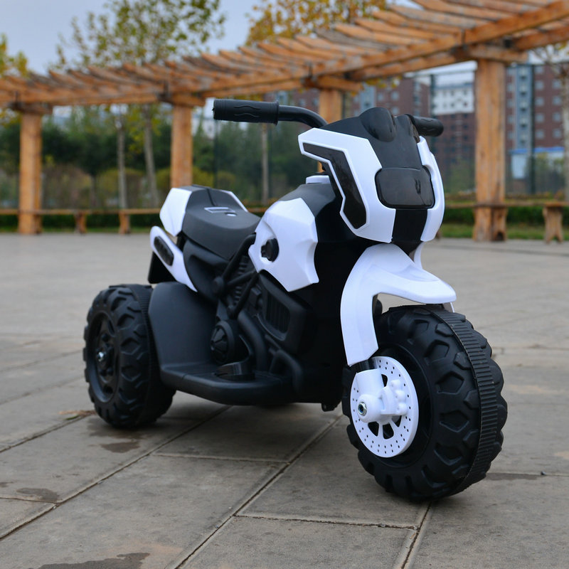 宝宝小孩儿童三轮电动摩托车充电瓶平衡防侧翻驾驶工程骑行玩具