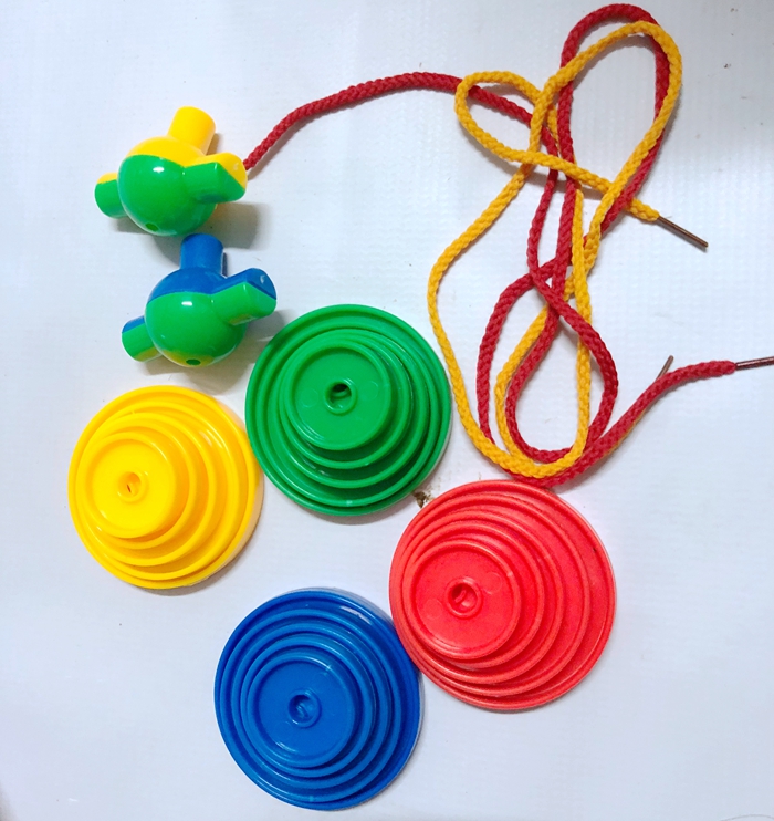 1-3岁早教玩具穿线堆塔大纽扣堆搭高幼儿园串珠教具大小排序彩色