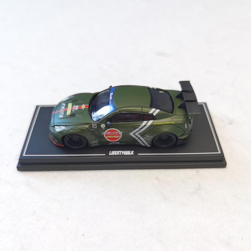 LB1/64尼桑GTR合金R35宽体改装版仿真金属汽车模型摆件玩具车男孩