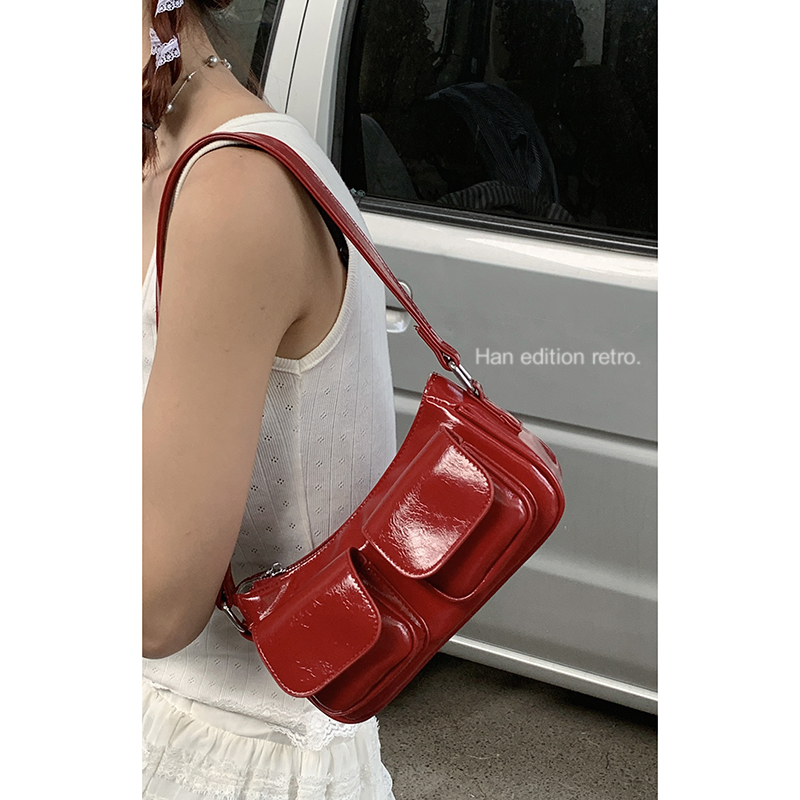 韩国小众腋下包包女夏天2024新款潮时尚机车包高级洋气手提红色包