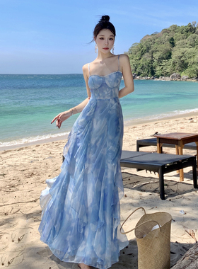 新款连衣裙夏季裙子海边沙滩旅游长裙女吊带蓝色收腰小妖度假女装