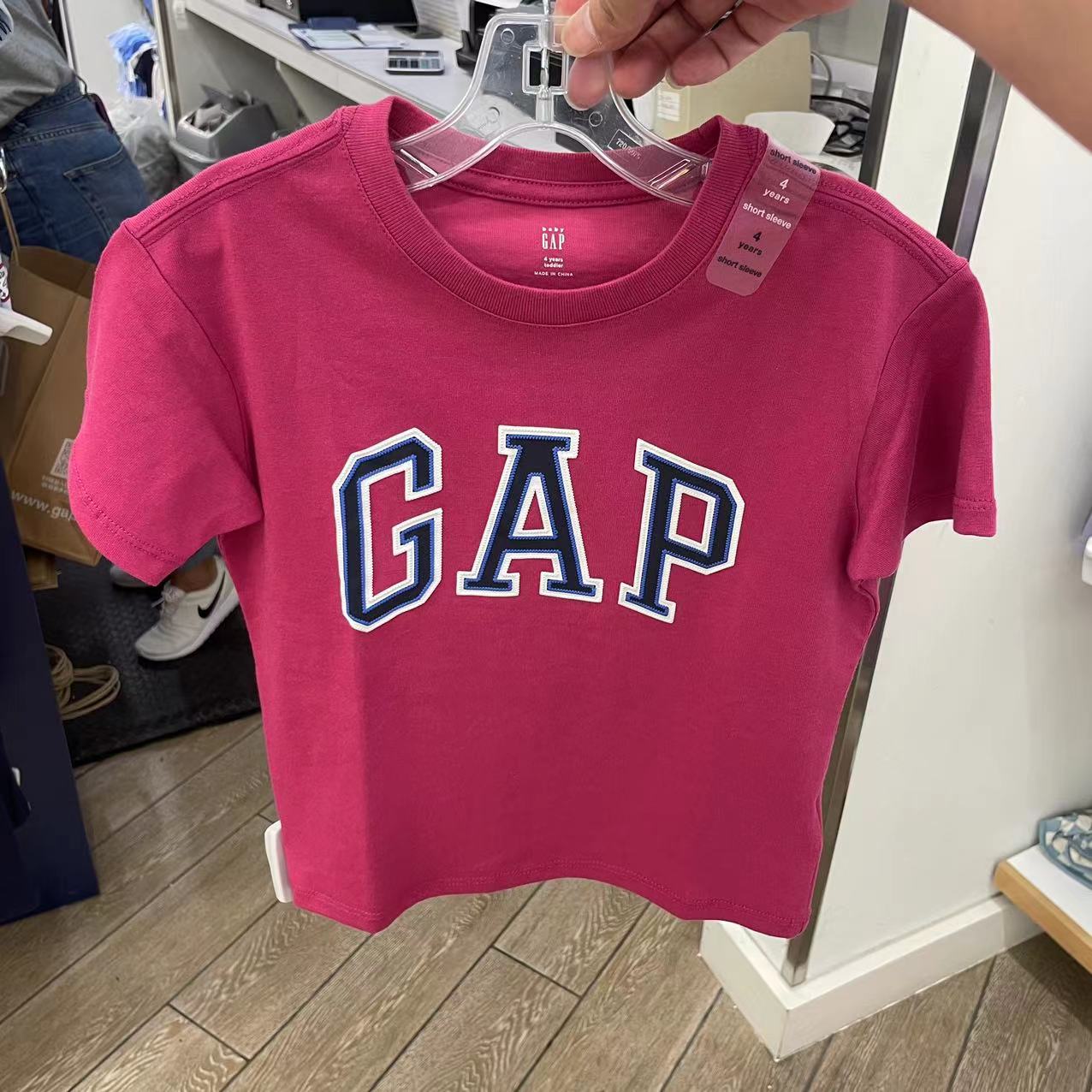 Gap男女幼童大童夏季款LOGO字母纯棉亲肤T恤儿童装运动短袖T恤