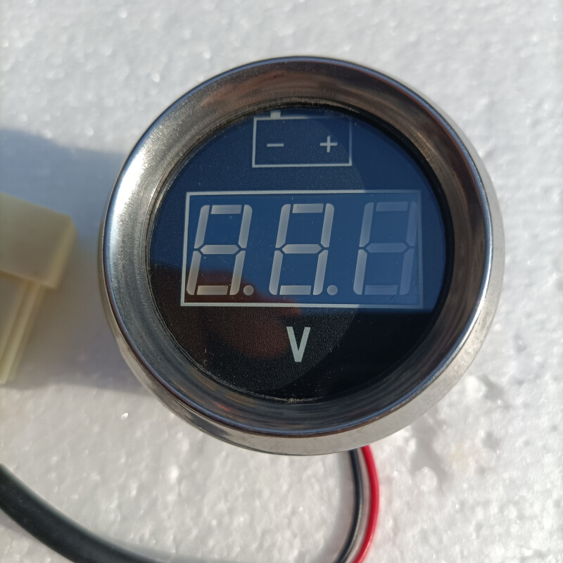 。柴油汽油车电瓶电压表圆形表头直流24v12v车用数显电压升降指示