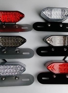 摩托车复古改装后LED尾灯总成 通用型多功能复古尾灯带转向灯功能