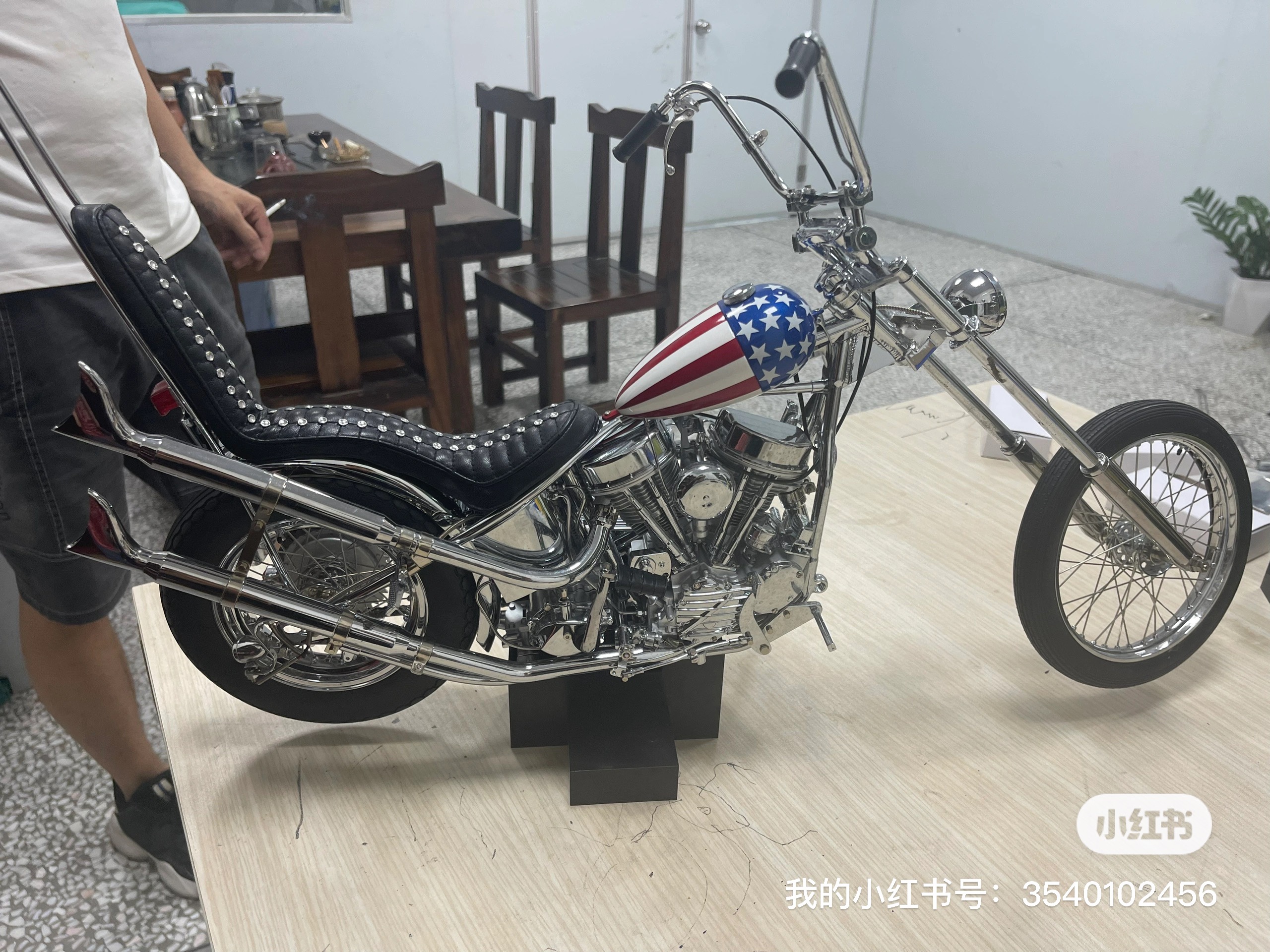 1:4 哈雷逍遥骑士美国队长 国旗合金摩托车模型收藏装饰摆件