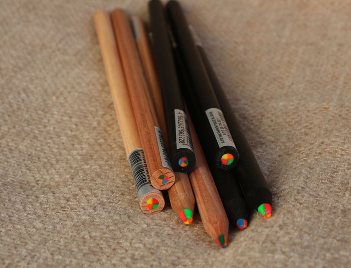 日本制！日本进口文具4色彩虹色彩色绘画写字铅笔 彩铅笔